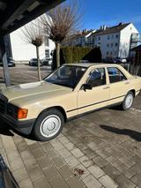 Mercedes-Benz Mercedes Benz Oldtimer 190 E Automatk - Mercedes-Benz 190 aus 1985: 190e