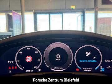 صورة مصغرة 24 لـ 2025 Porsche TAYCAN