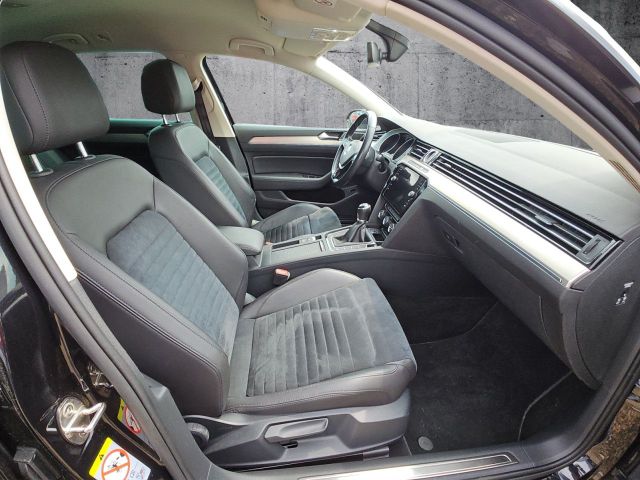 Passat Variant 2.0TDI Highline Navi AHK Climatr.