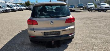 Volkswagen Tiguan - 4