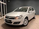 Opel Astra H 1.4 Edition Plus /1.HAND/TEMPOMAT/NAVI/ - Opel Astra: Edition Plus