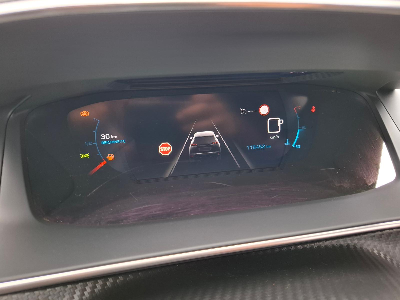 Peugeot 2008 GT-LINE 1.2AUT.Panorama.LED.T-Leder.DAB.RFK