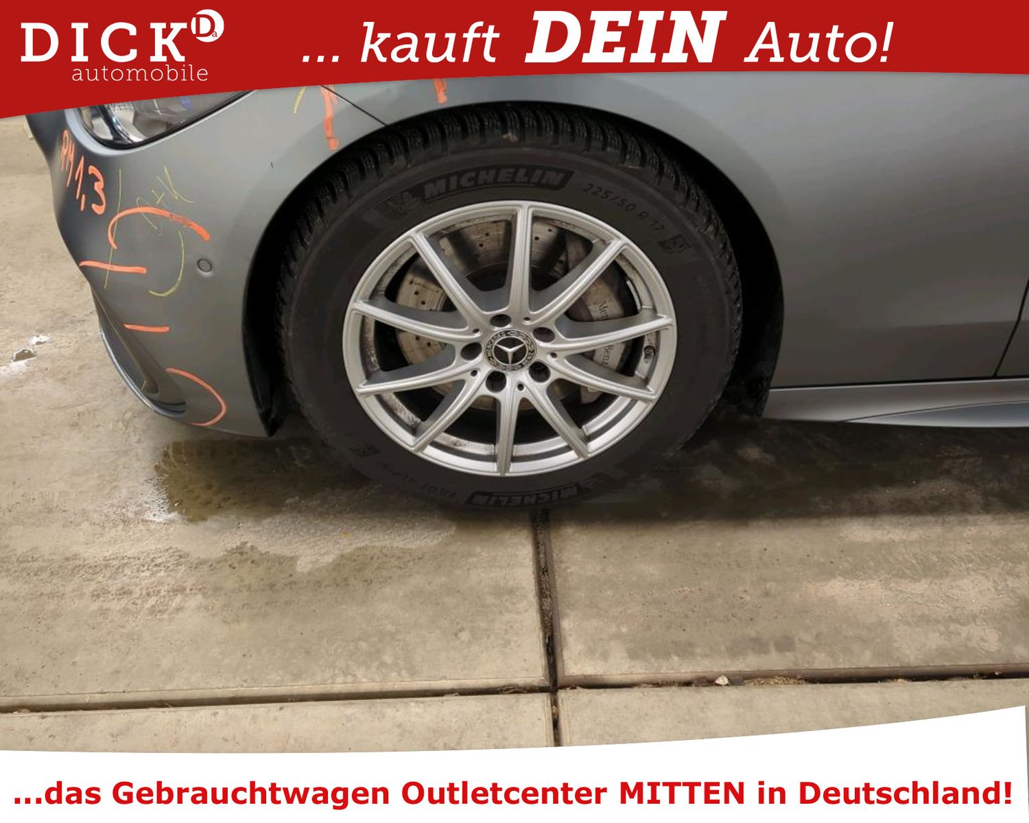 Fahrzeugabbildung Mercedes-Benz C 220d 9G AMG/LED+/HUD/VIRTU/STANDHZ/GLASDACH/8F