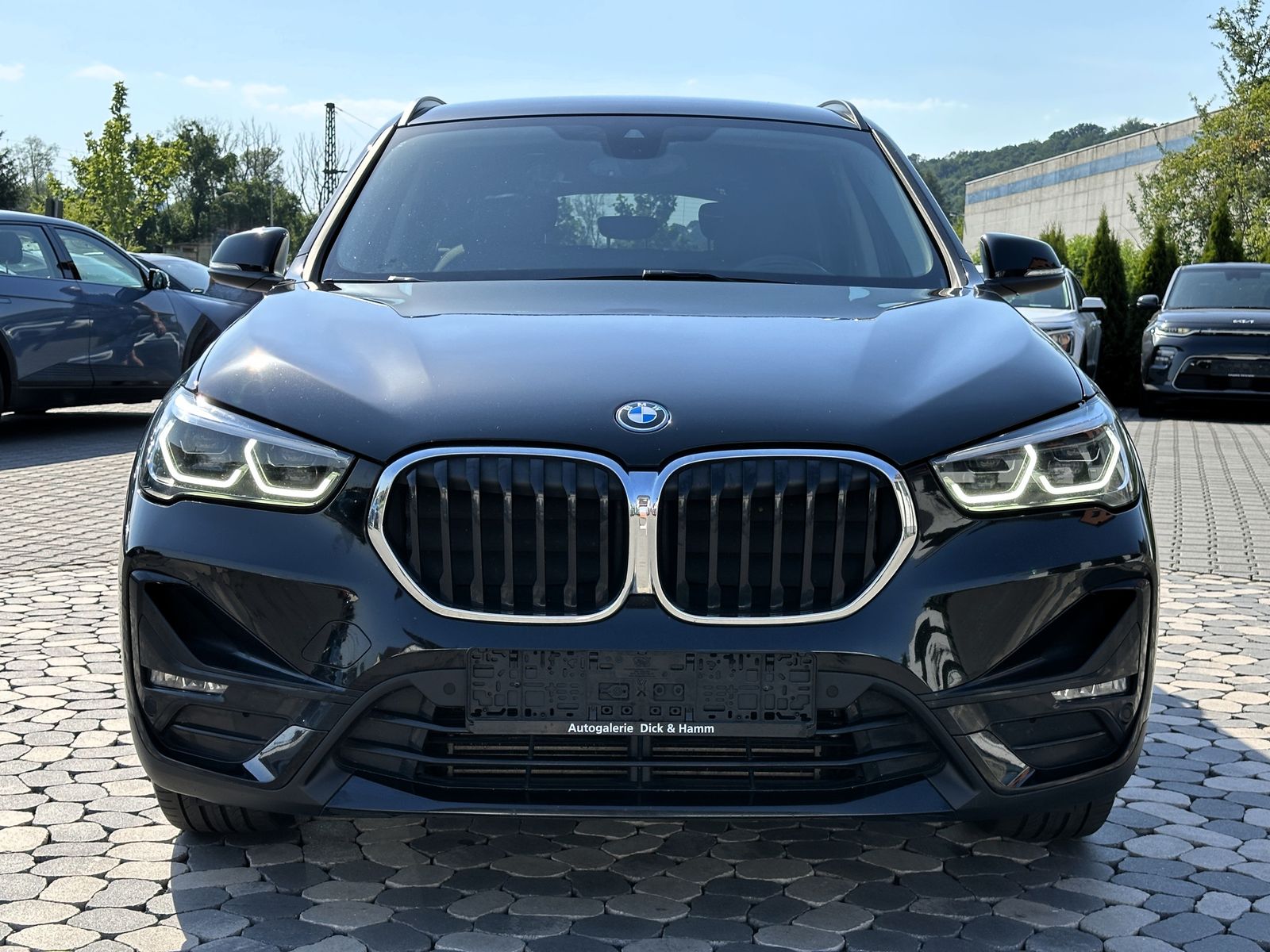 BMW X1 xDrive25 Plug-In Sport Line LED ACC NAV+ HIFI imagem 3