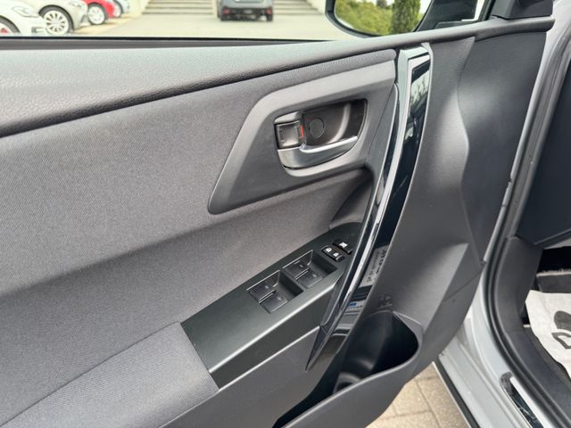 Toyota Auris  Touring Sports Hybrid Free Style