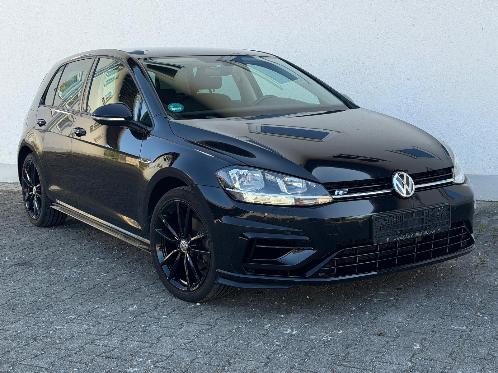 Volkswagen GOLF 1.4l VII R-LINE !! NAVI ! LED ! CARPLAY !