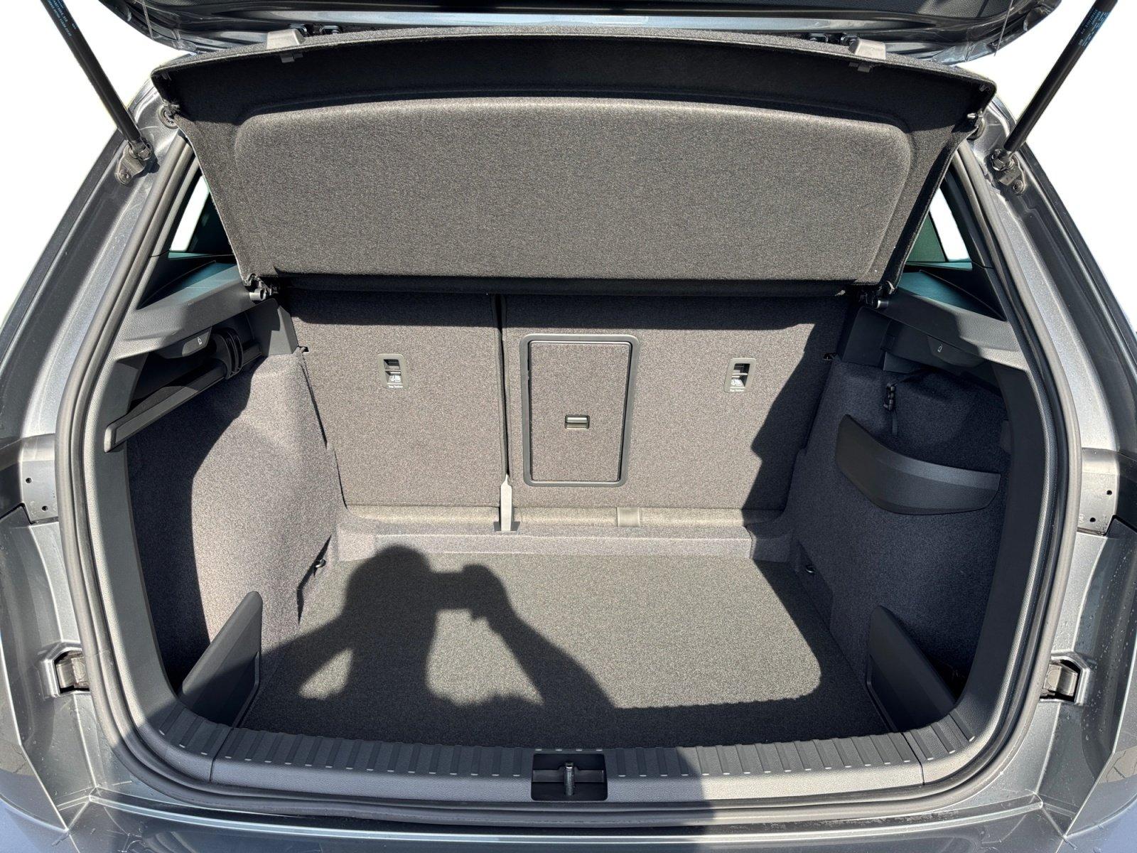 Skoda Karoq Sportline TDI DSG|AHK|SHZ|ACC|PDC