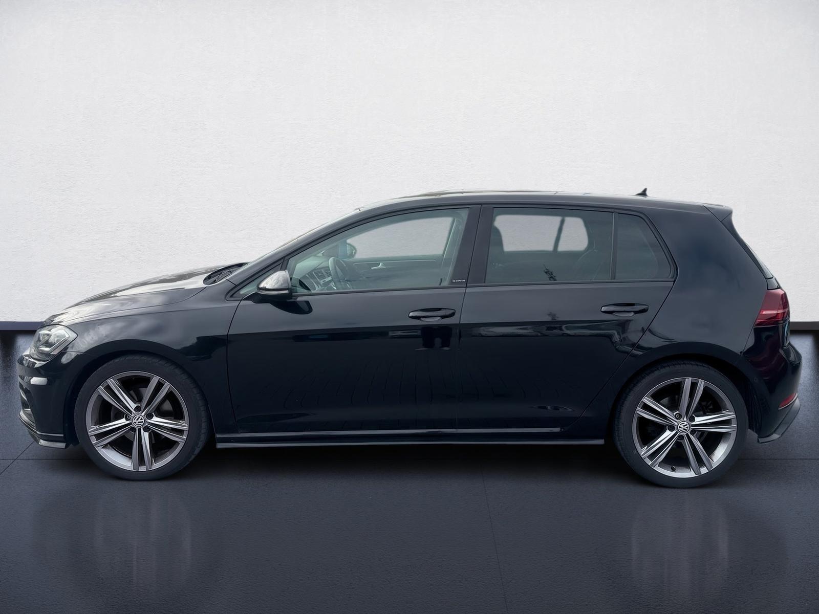 Volkswagen Golf VIII IQ-DRIVE+TSI+R-LINE SPORTPAKET+LED+NAV