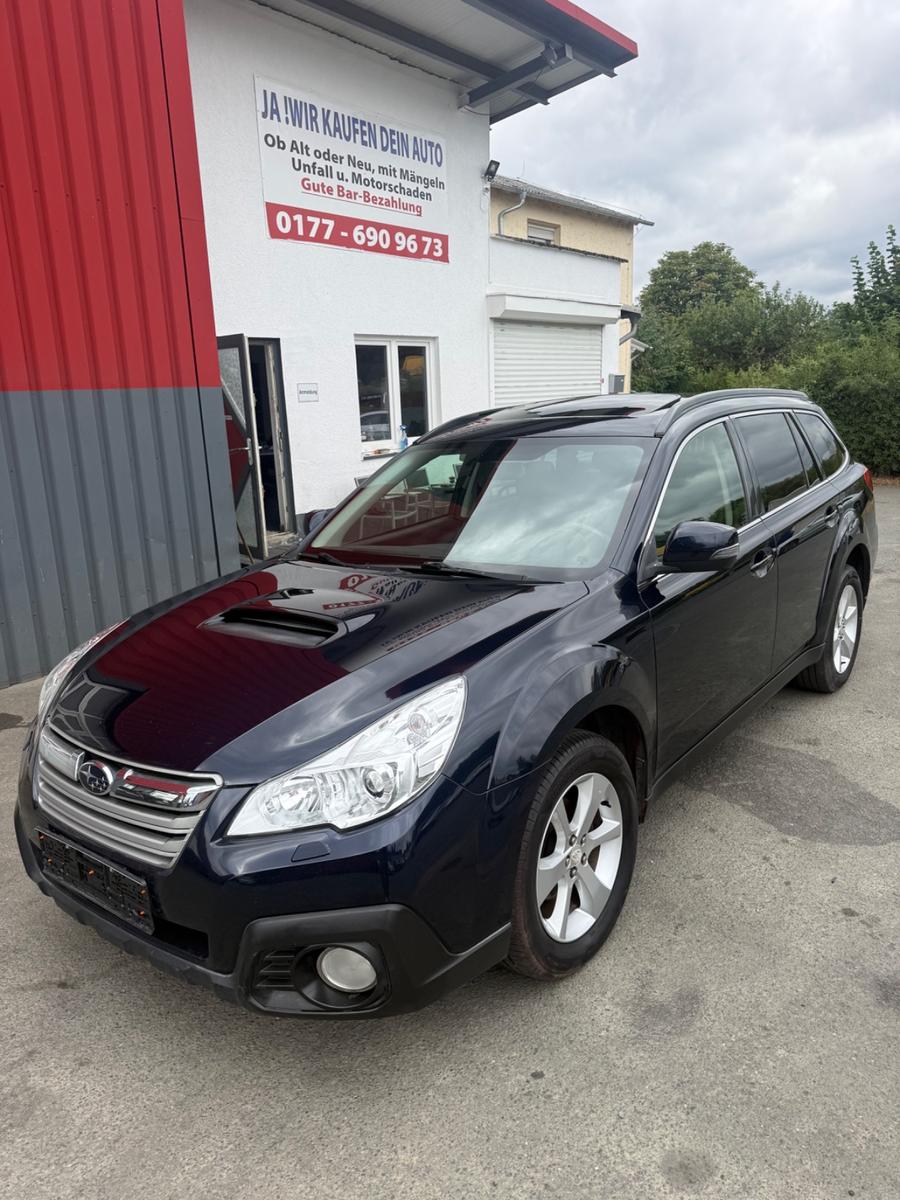 Subaru Outback 2013 — interior