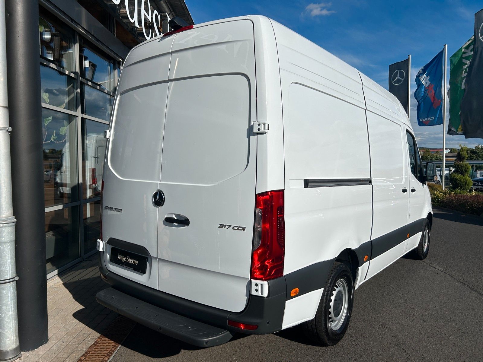 Fahrzeugabbildung Mercedes-Benz Sprinter 317 CDI 9G 3665 Klima 360Kamera Schwing