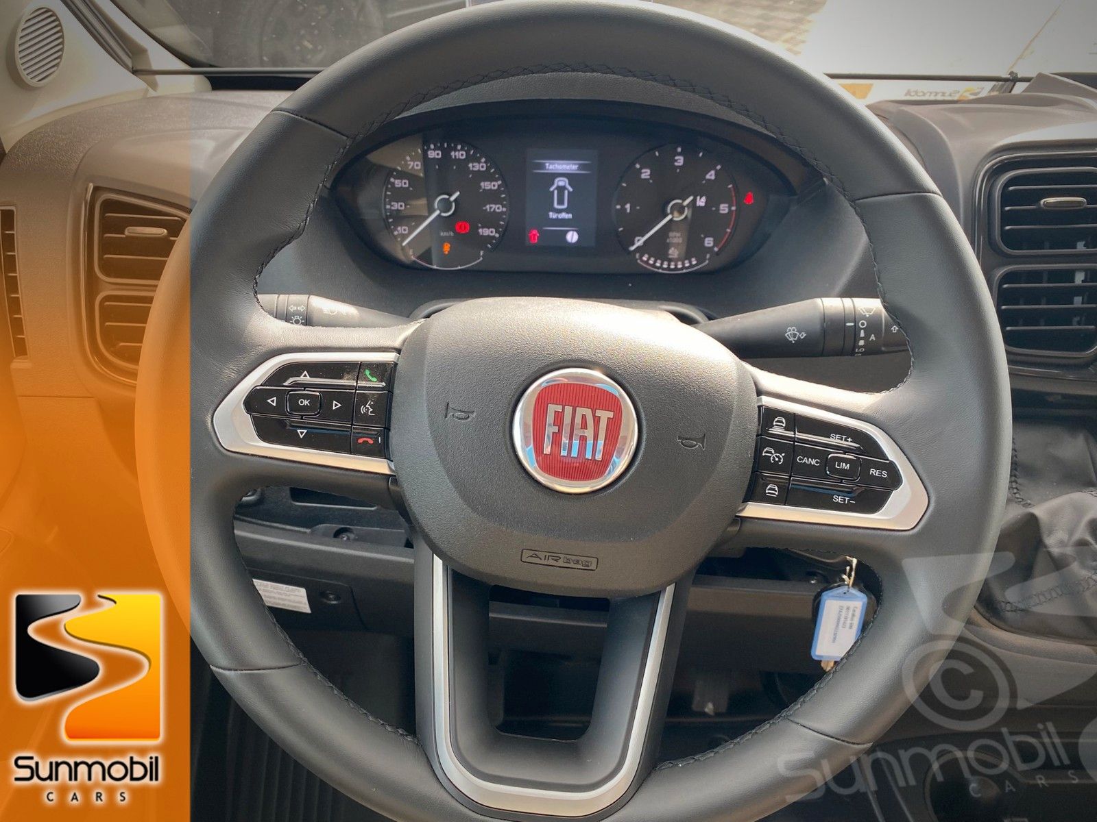 Fahrzeugabbildung Weinsberg CaraBus 600 DQ 140 PS Navi RFK