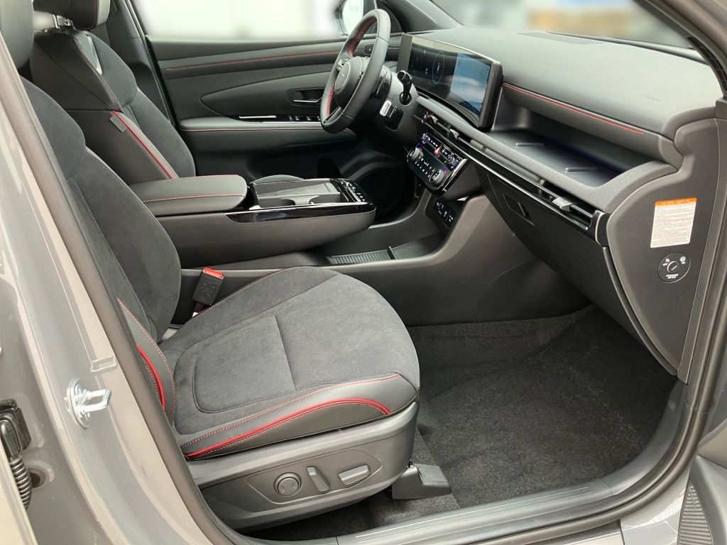 Fahrzeugabbildung Hyundai TUCSON FL HEV (MY26) 1.6 T-GDi (239 PS) 6-AT 2WD