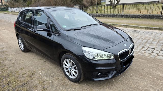 BMW 218 Baureihe 2 Active Tourer 218 i Advantage