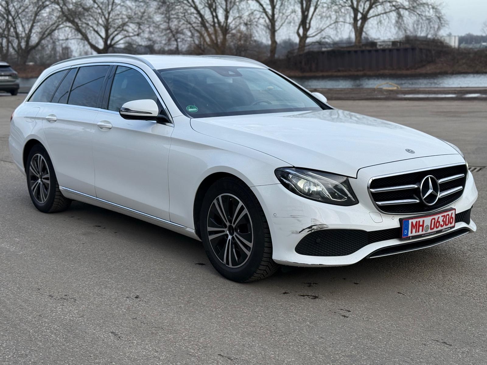 Mercedes-Benz E220d*9G*2.HD*Mercedes-Scheckheft*Navi*LED*Kamer