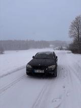 BMW 325xi , Top Zustand Schwarz M Packet - BMW 325: Kombi, Xi
