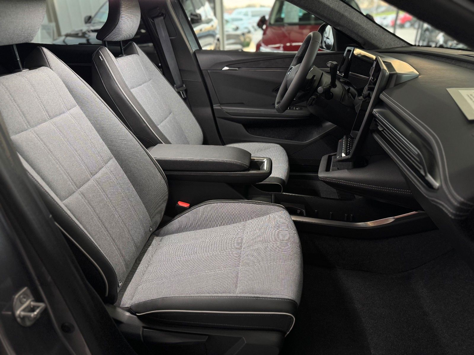 Fahrzeugabbildung Mitsubishi Eclipse Cross EV Diamant TOP 87 kWh 22KW