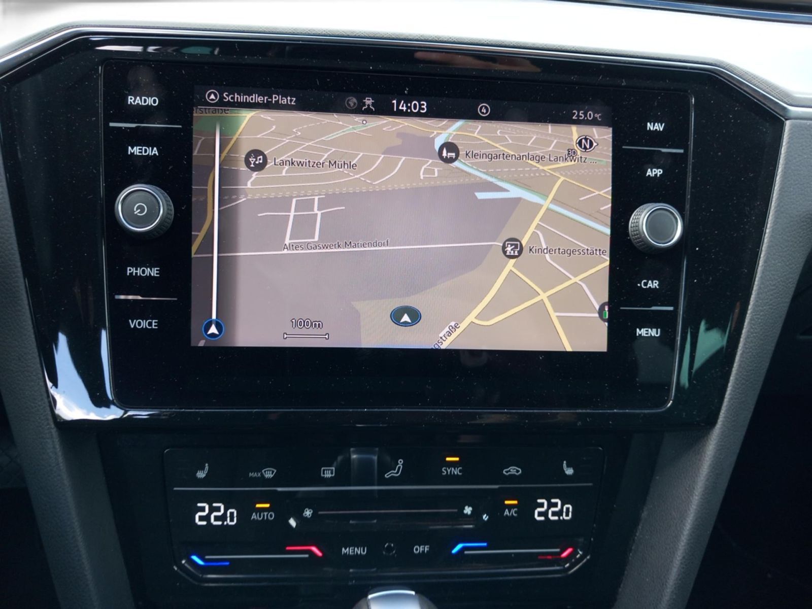 Volkswagen Passat Variant - Bild 13