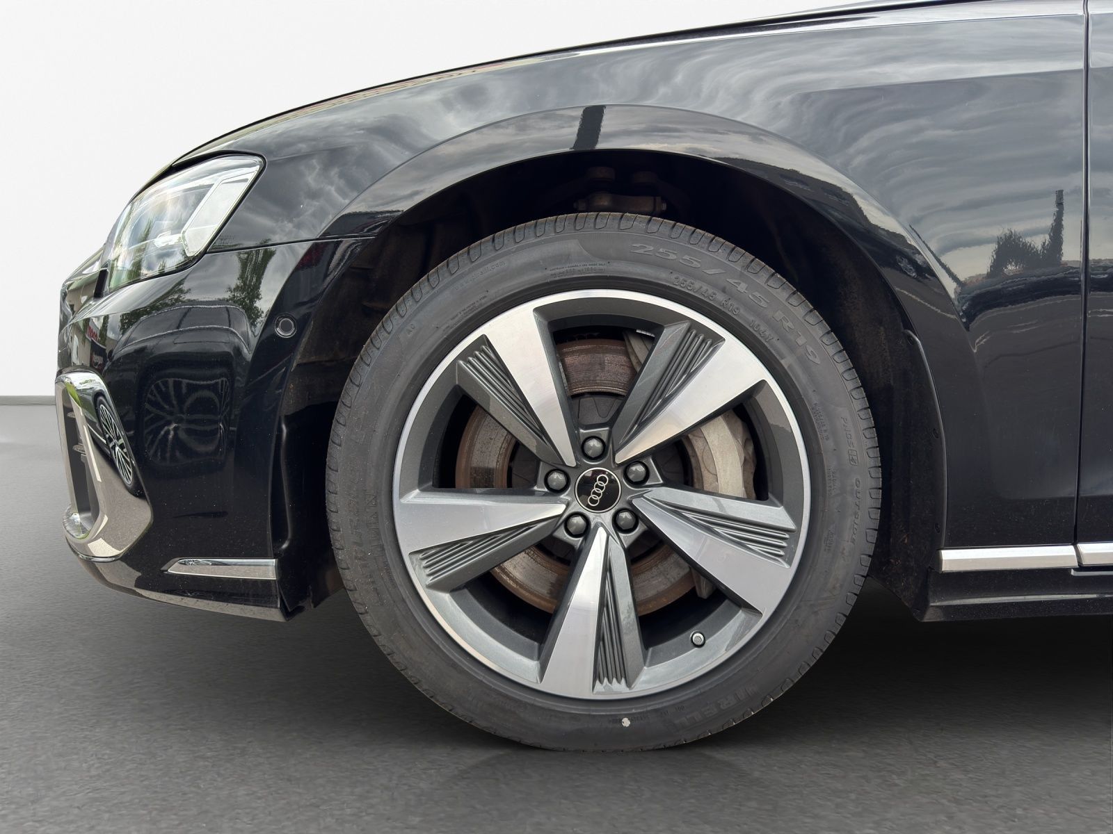Audi A8 - Bild 14