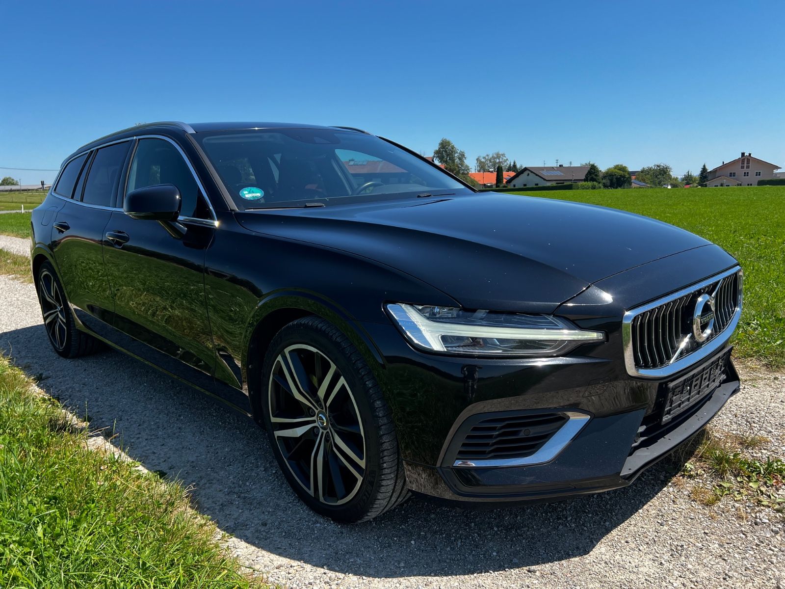 Volvo V60 Komb AWD R-Design T6 19Zoll, WR,Tüv neu!! imagem 2