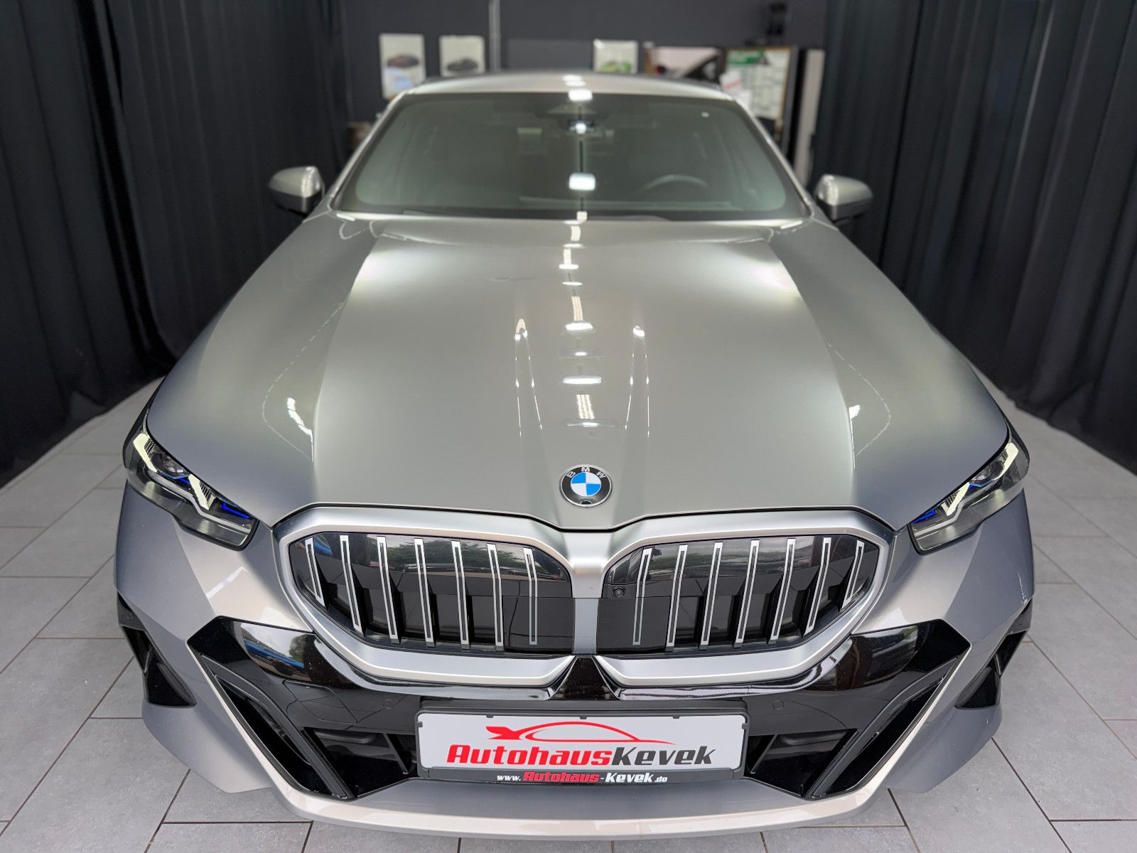 Fahrzeugabbildung BMW 520i M SPORT|H&K|360°|INDIVIDUAL|GESTIK|SHADOW