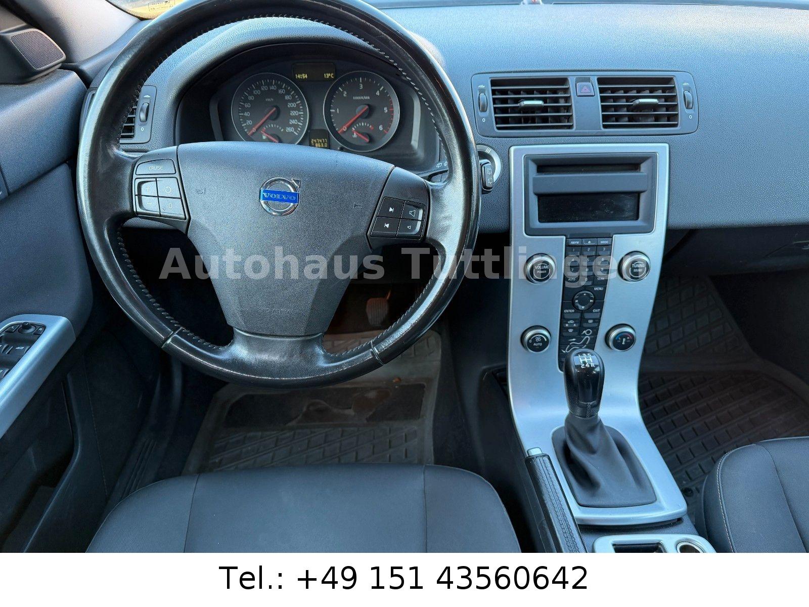 Volvo V50 2011 — photo 9