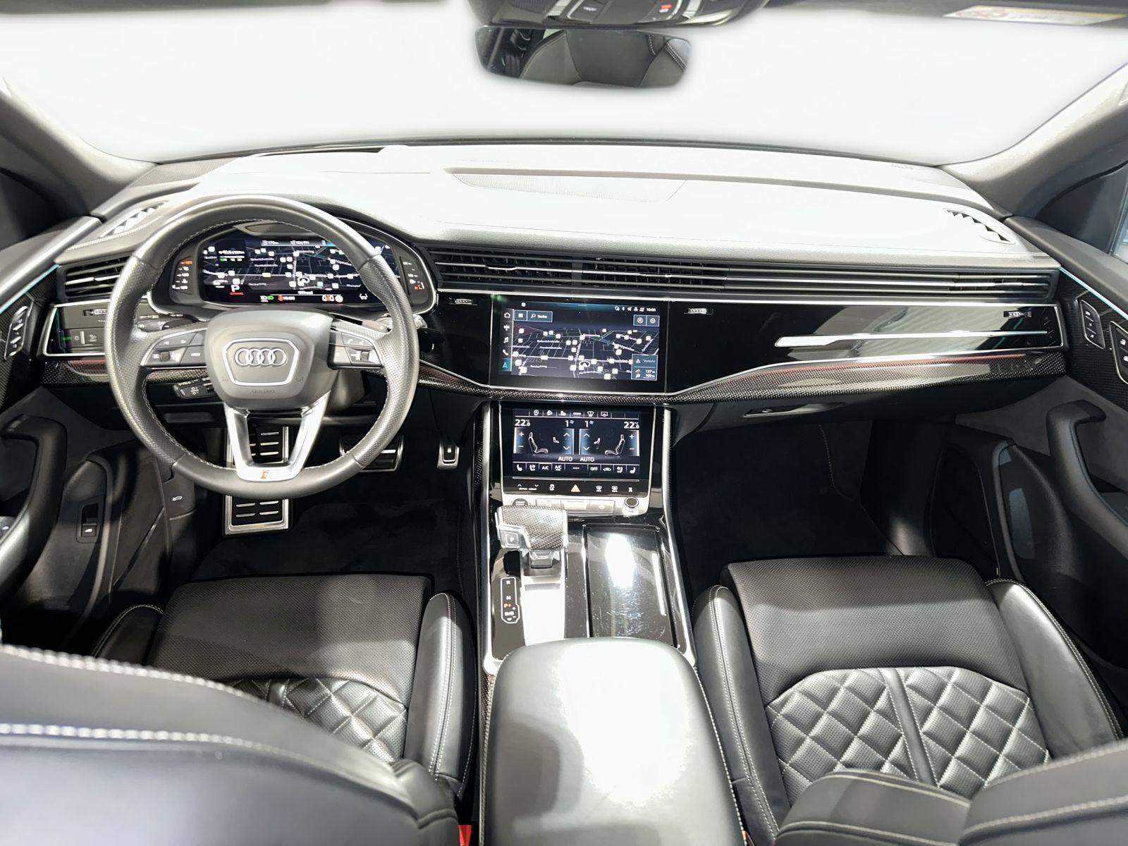 Audi Q8 50 TDI S LINE competition +CARBON+MATRIX+AHK+