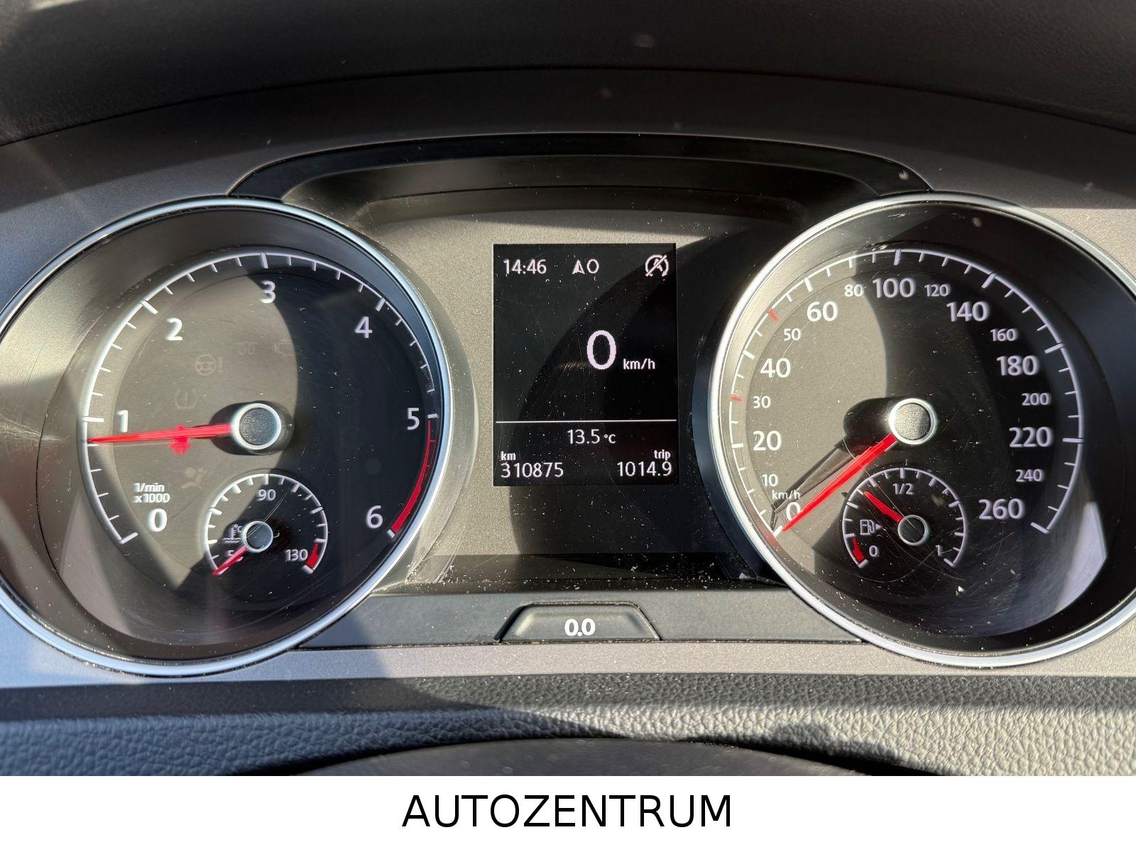 Volkswagen Golf 2015 — photo 24