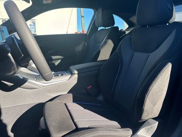 BMW 218i M Sportpaket HiFi DAB LED RFK Komfortzg.