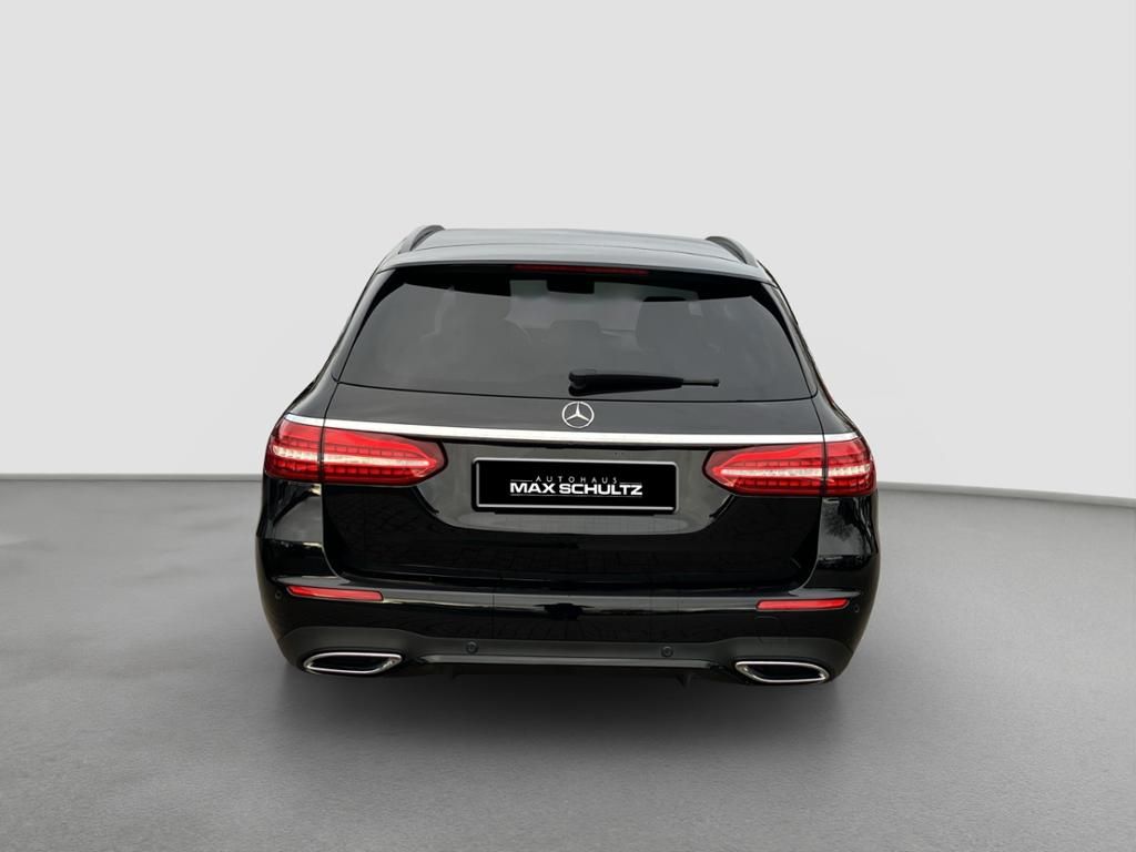 Fahrzeugabbildung Mercedes-Benz E 400 d 4MATIC T-Modell AMG*LED*HUD*FAP*Nav*360°