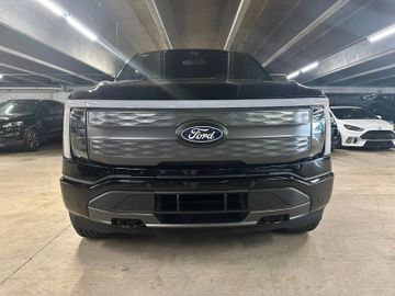 Ford F150 Lightning Lariat  gr. Batterie im Vorlauf