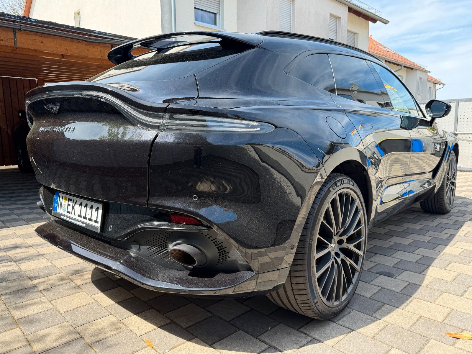 Aston Martin ASTON MARTIN DBX 4.0 V8 foto 23
