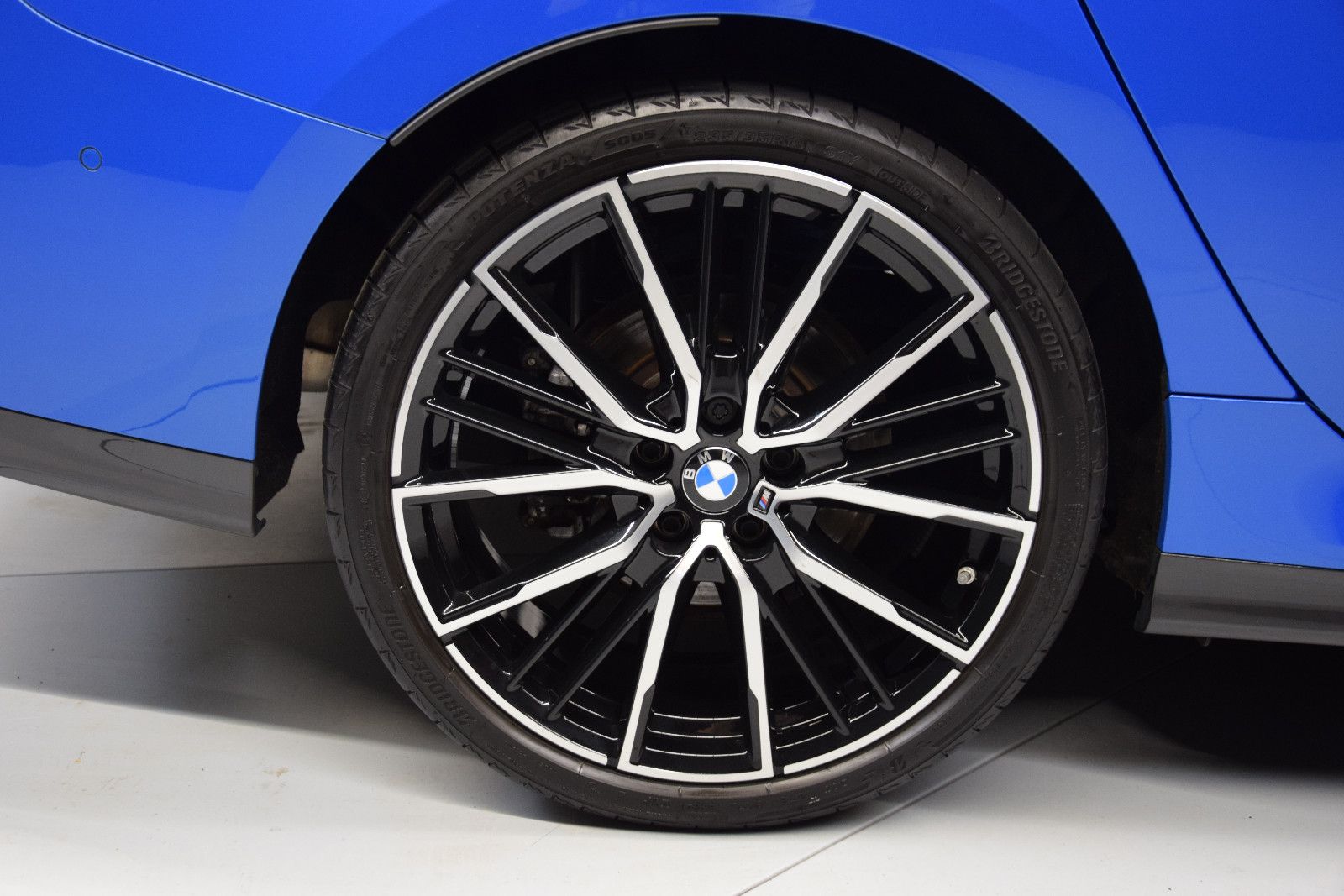 Fahrzeugabbildung BMW 218 i M Sport Gran Coupé Pano HuD Memory Schale