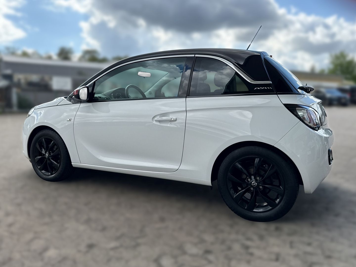 Fahrzeugabbildung Opel Adam Unlimited 1.4 Klimaautom SHZ LenkradHZG Tem