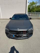 Mercedes-Benz CLA 200 -