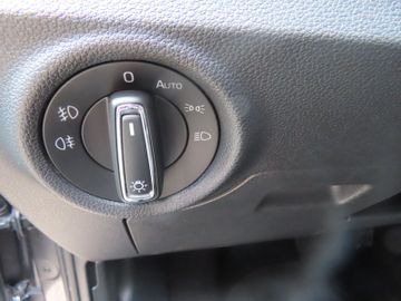 Fotografie 16 des Skoda Kamiq Tour 1.5 DSG NAVI AHK