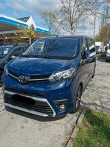 Toyota Proace (Verso) 2,0-l-D-4D 110kW L1 Family Comf. - Toyota: Blau