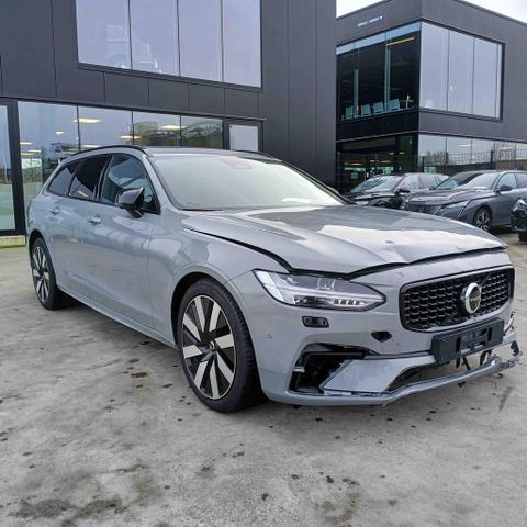 Volvo V90 Kombi Ultra Dark Recharge Plug-In Hybrid AWD