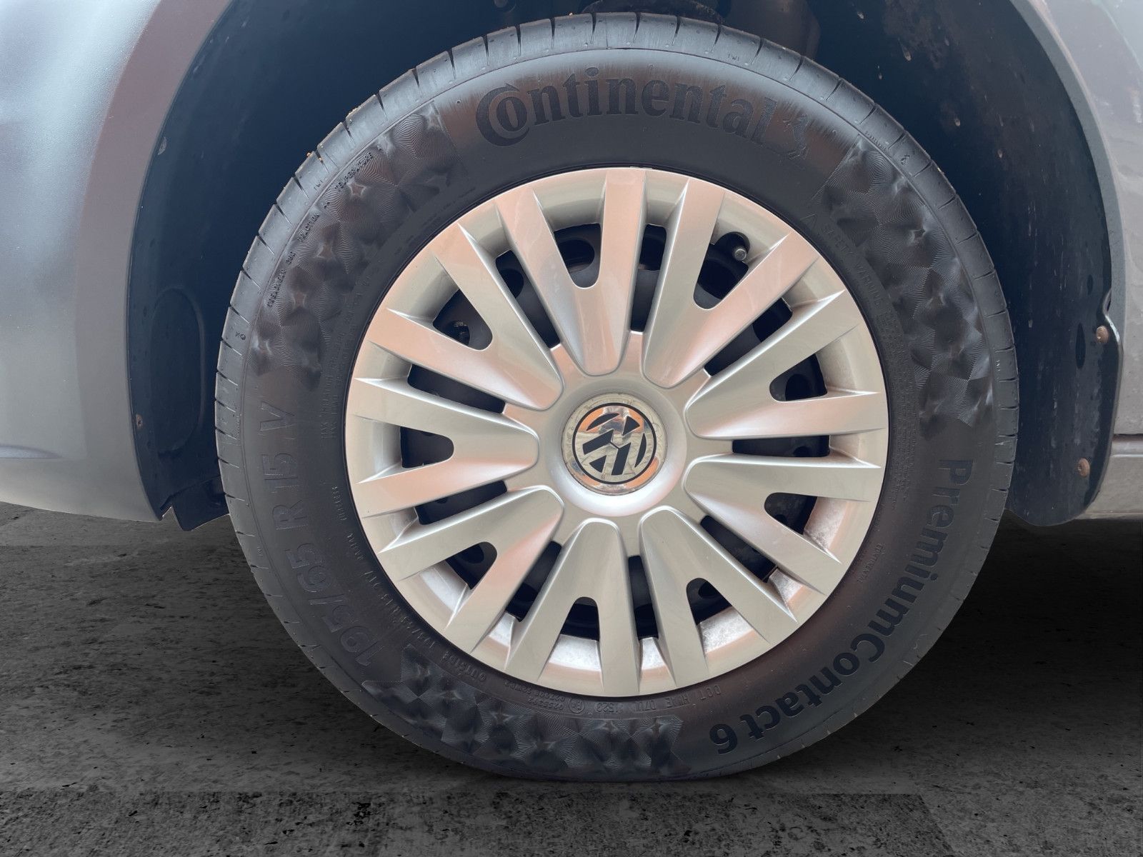 Fahrzeugabbildung Volkswagen Caddy EcoProfi BMT Shzg*Nebel*DAB+*7-Sitzer