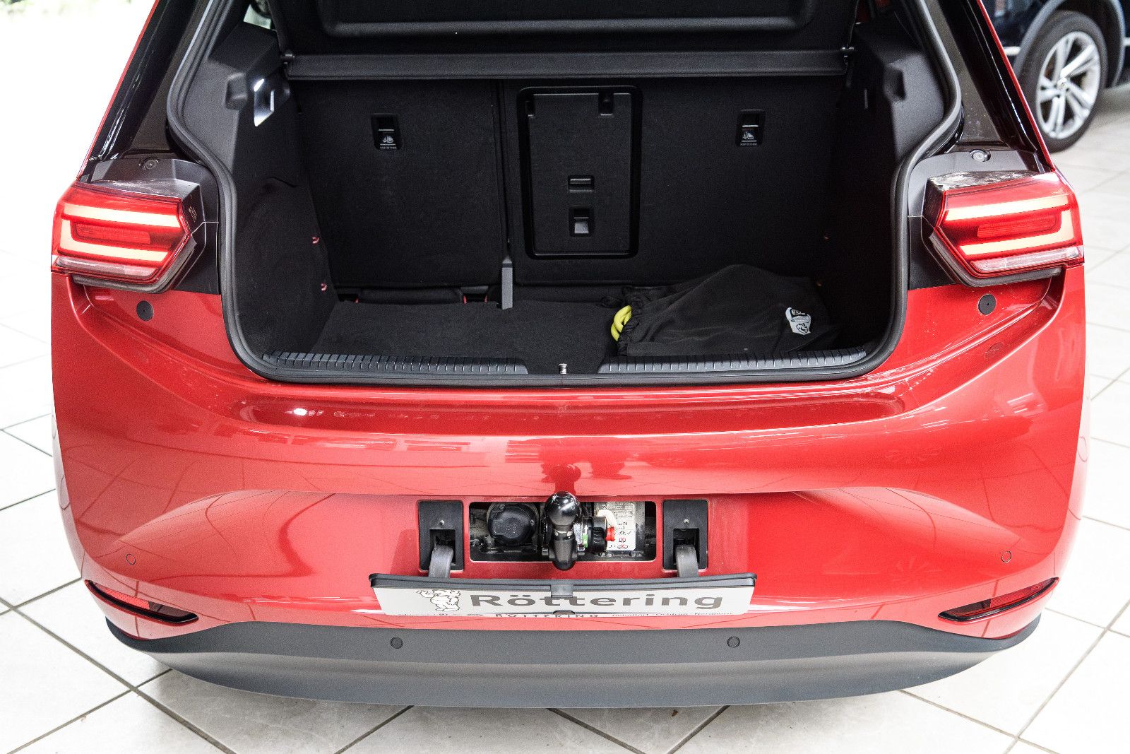 Fahrzeugabbildung Volkswagen ID.3 Pro 150 kW+AHK+LED+ACC+NAVI+SHZ+LHZ+62KwH.