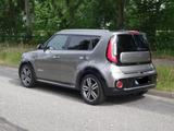 Kia Soul 1.6 CRDi Spirit 52tkm belegbar - silberne Kia Soul