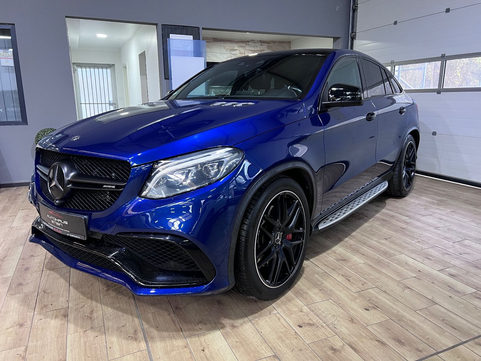 MERCEDES-BENZ GLE 63 S AMG/Pano/Navi/Leder 360°Kamera