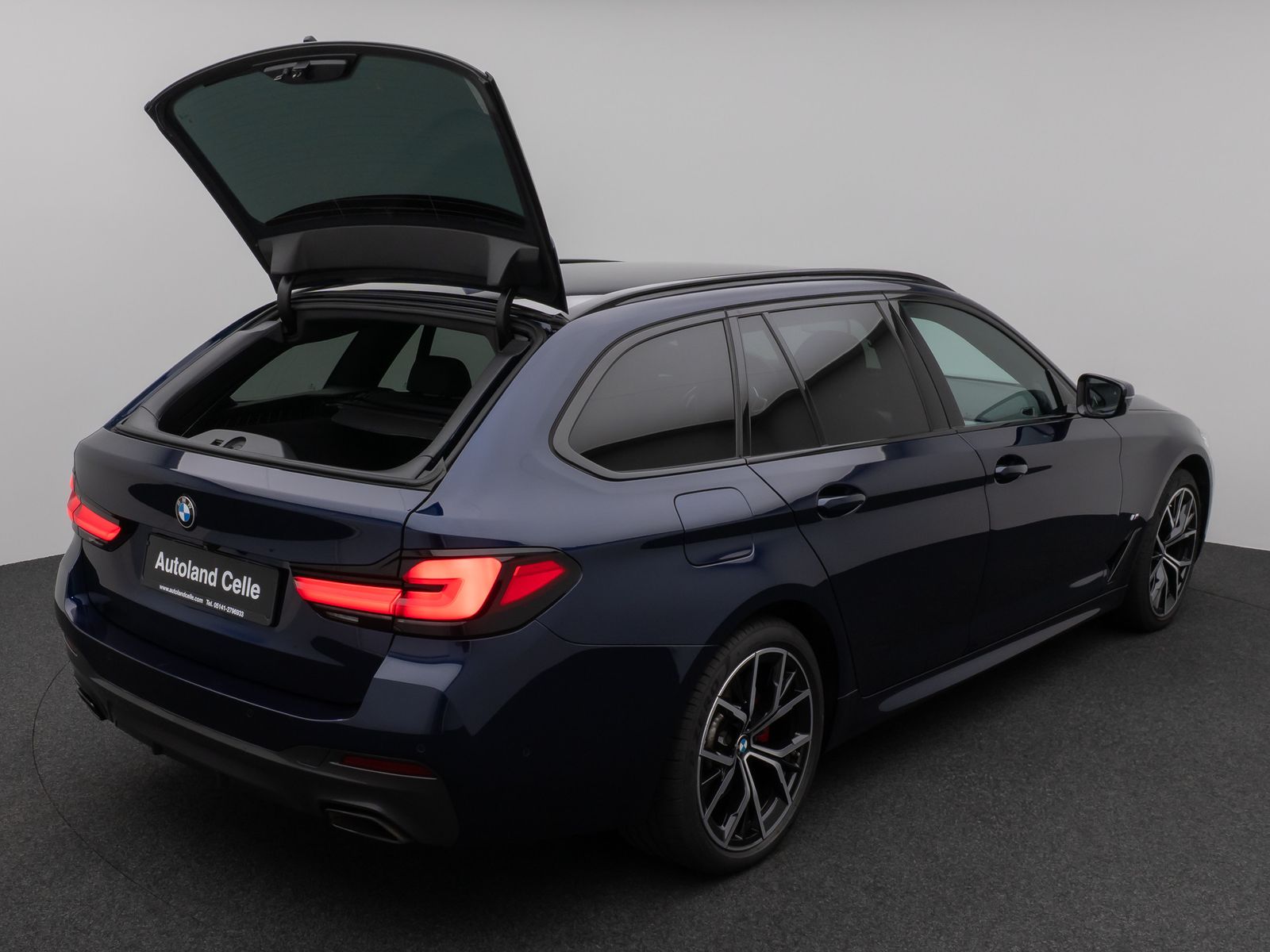 Fahrzeugabbildung BMW 520d M Sport Pro Kamera HUD DAB H/K 4xKlima 19"