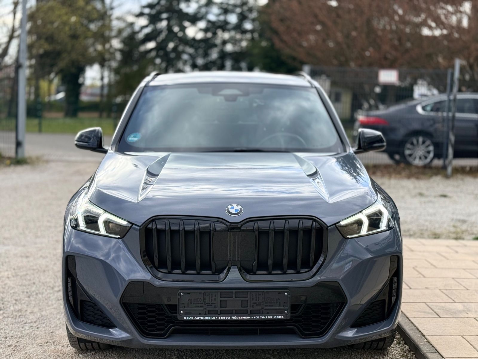 BMW 23d xDrive M Sport AHK DriAssPlus AdapLED Shadow foto 2