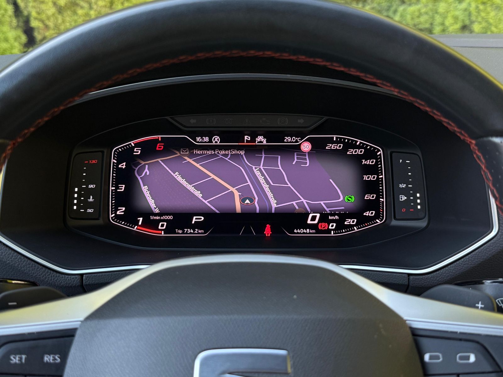 Fahrzeugabbildung SEAT Tarraco 2.0TDI DSG FR LED+NAV+ACC+CARPl+SHZ+MEMO