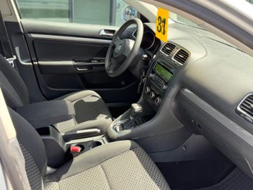 Volkswagen Golf - 10