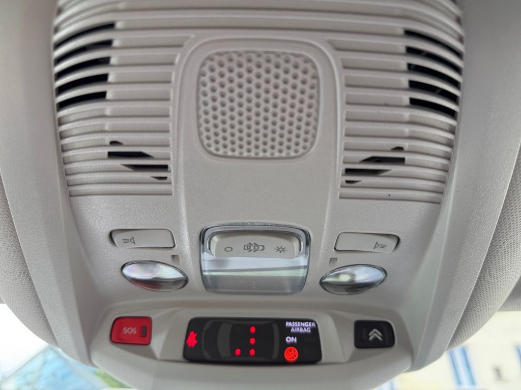 Fahrzeugabbildung Citroën C5 Aircross Hybrid 145 ë-DSC6 MAX