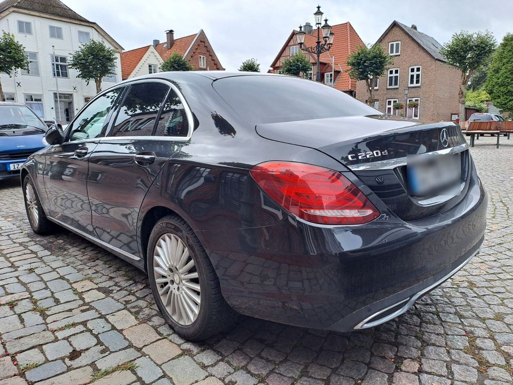 Image of Mercedes-Benz C 220