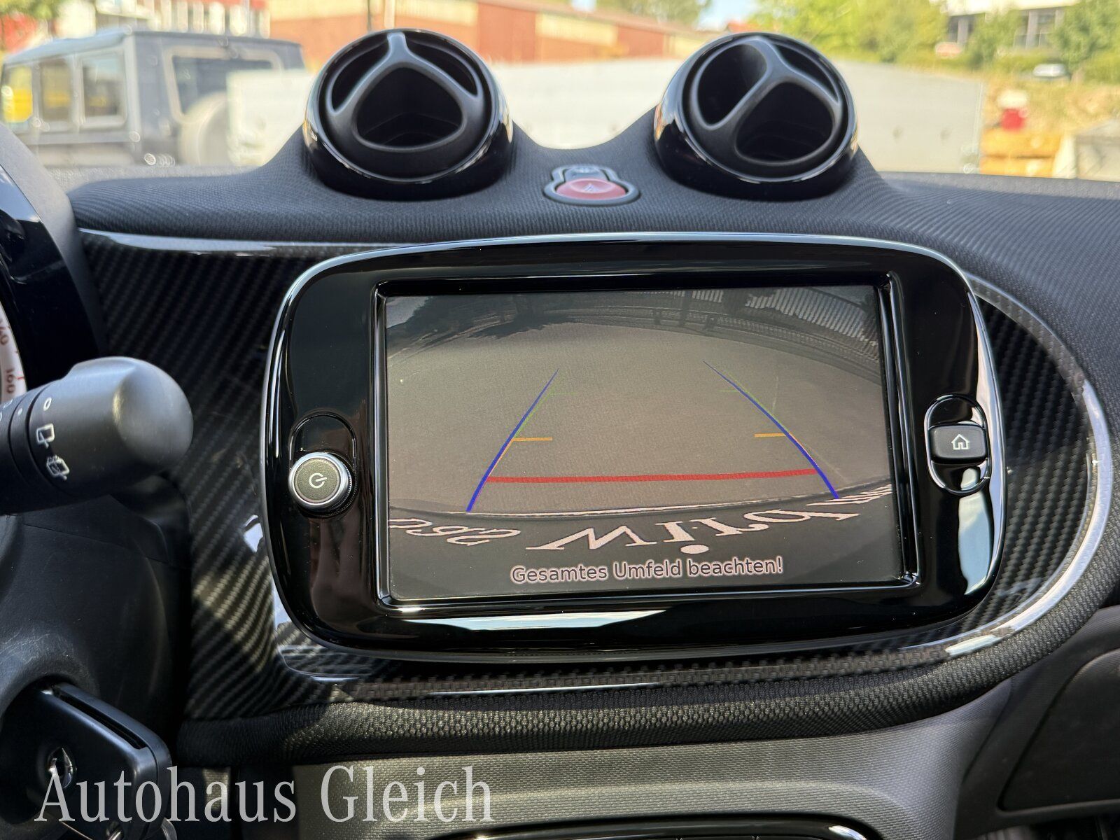 Fahrzeugabbildung Smart EQ passion Navi/Pano.-Dach/Klima/LED/Sitzhzg./BC