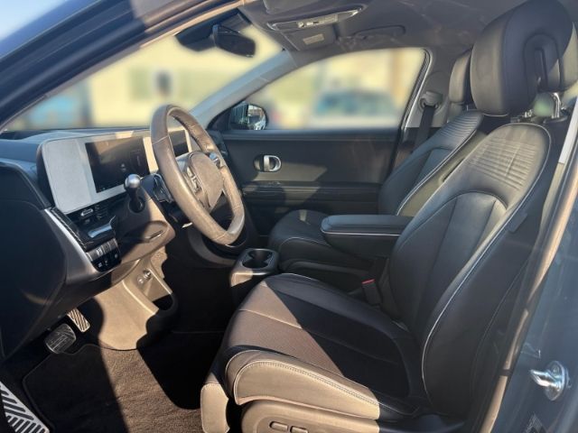 Fahrzeugabbildung Hyundai IONIQ 5 Uniq Elektro 4WD +KLIMA+LEDER+LED+RFK+UV