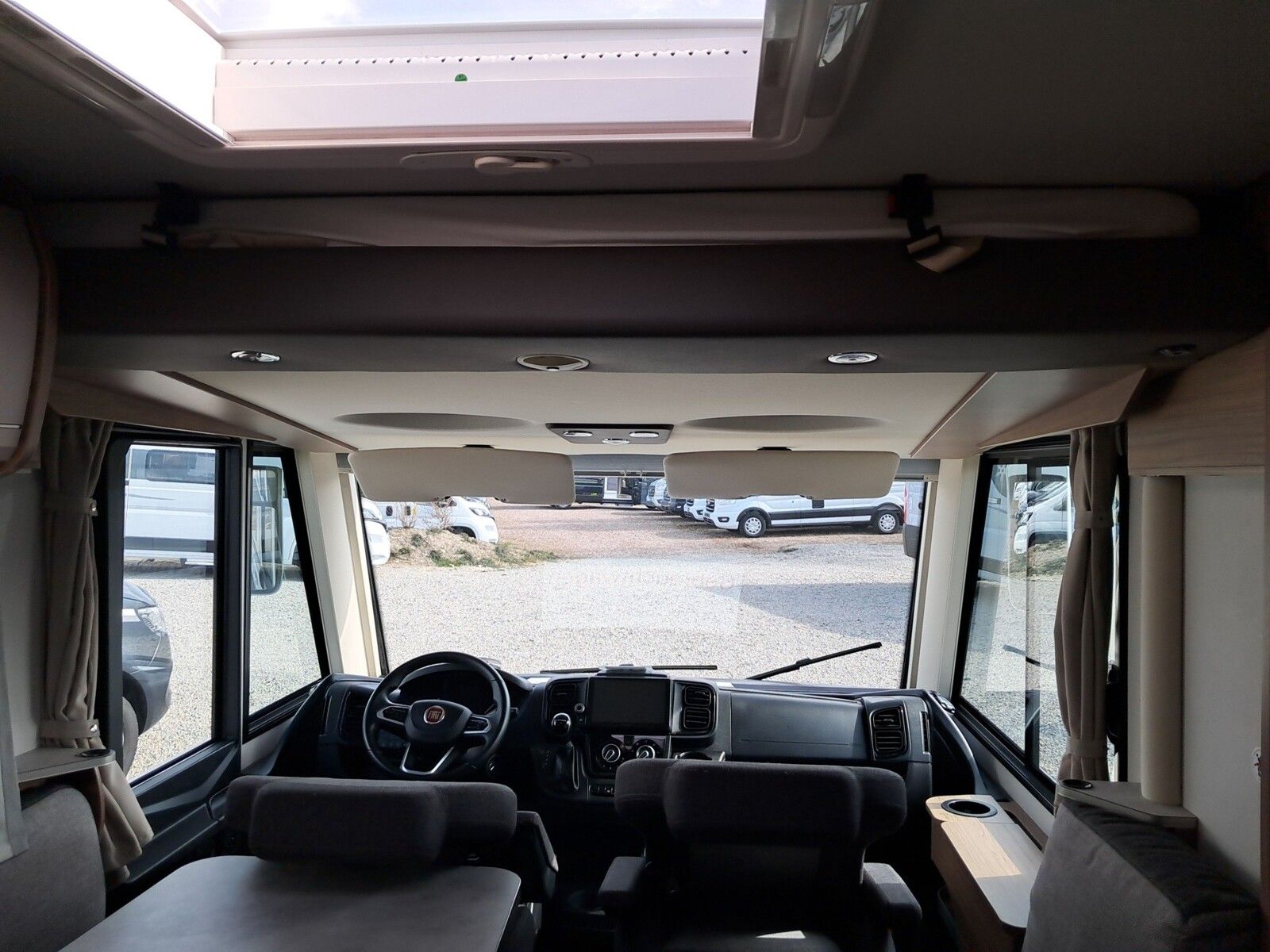 Fahrzeugabbildung Knaus Van i 650 MEG SAT,Dachklima,RK,Markise